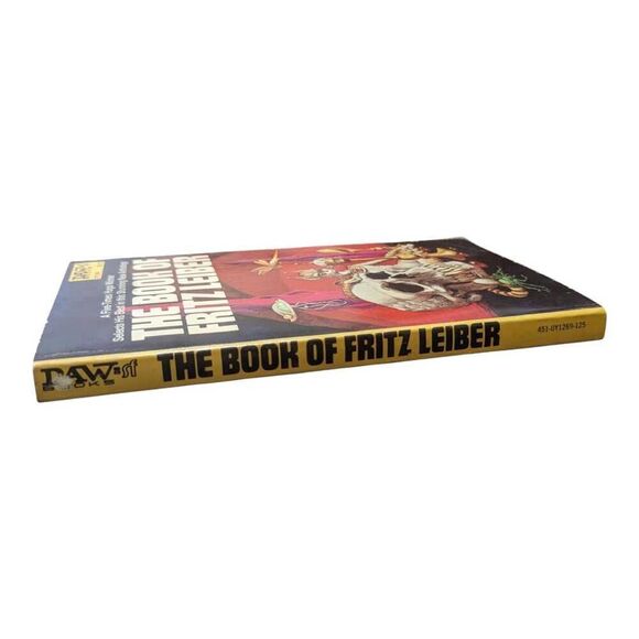 The Book of Fritz Leiber 1974 DAW Paperback Vintage Hugo SF VG - Picture 3 of 5